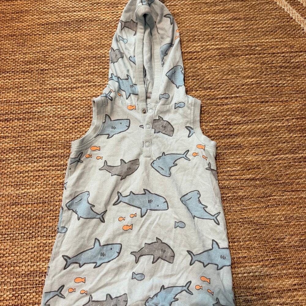 Carter’s Baby Boy Shark Hooded Romper 12M Gray Blue Fish Sleeveless One Piece